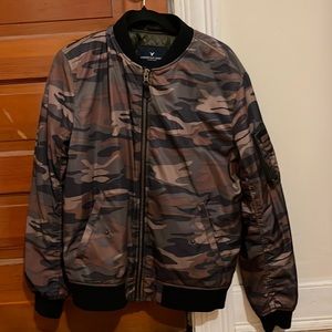 BOMBER JACKET